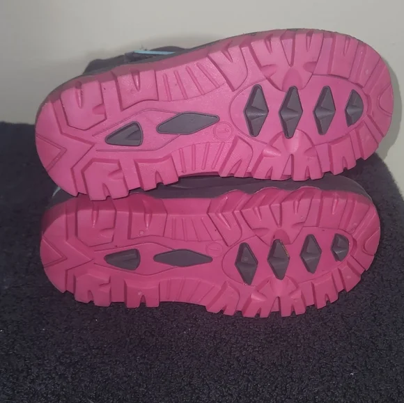 Thermolite Gray/Pink Waterproof Snow Boots Girls Size 1. - Picture 6 of 6